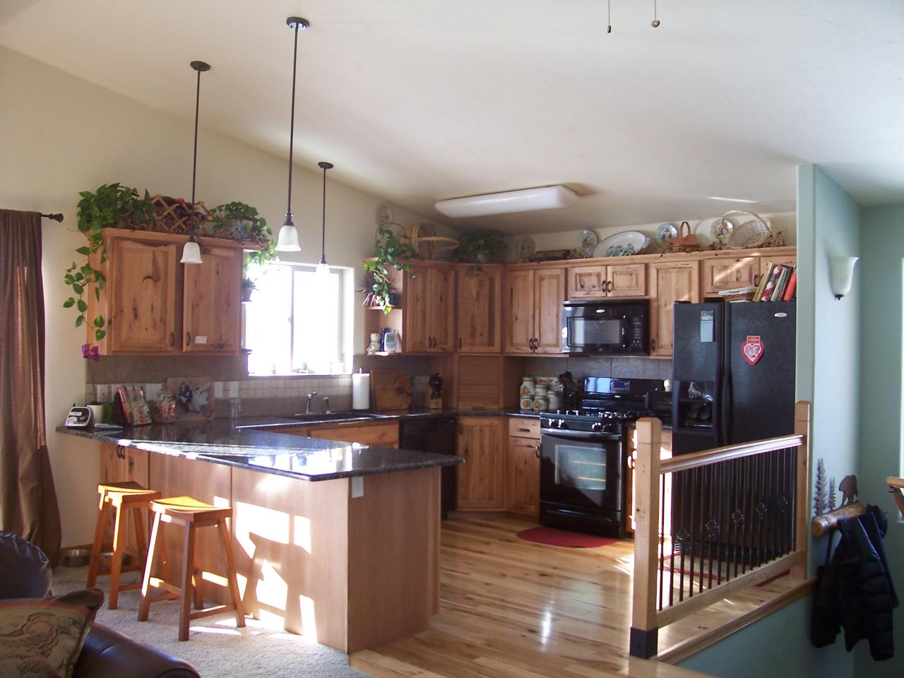 201 Carriage Road Fraser, CO 80442 - Photo 3 of 7 Kitchen