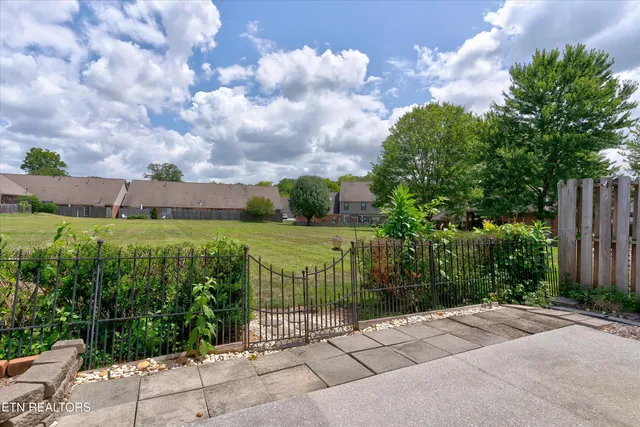 $429,900 | 659 Farragut Commons Drive, Knoxville, TN 37934