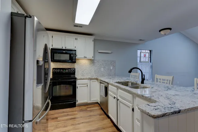 $429,900 | 659 Farragut Commons Drive, Knoxville, TN 37934