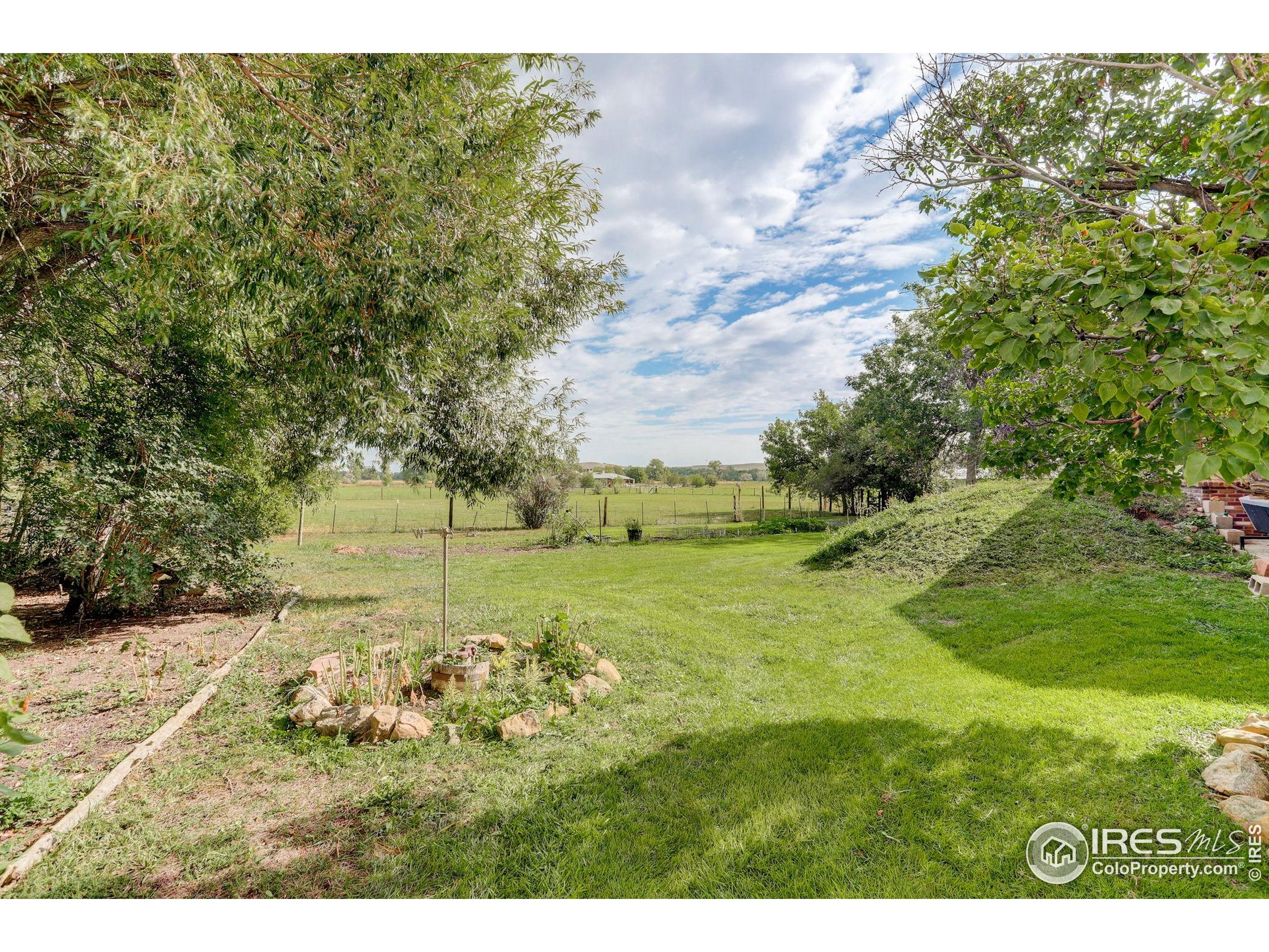3625 Nimbus Road Longmont, CO 80503 - Photo 39 of 48 a view of a garden