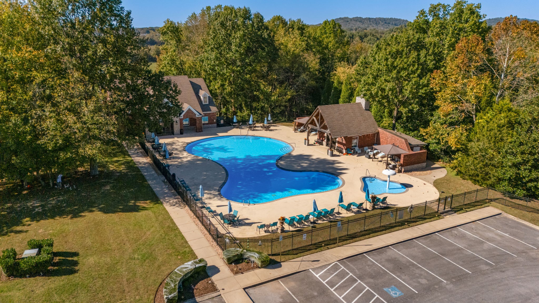 4016 Pinwheel Court Arrington, TN 37014 - Photo 44 of 47 a view of a chairs and table in the patio