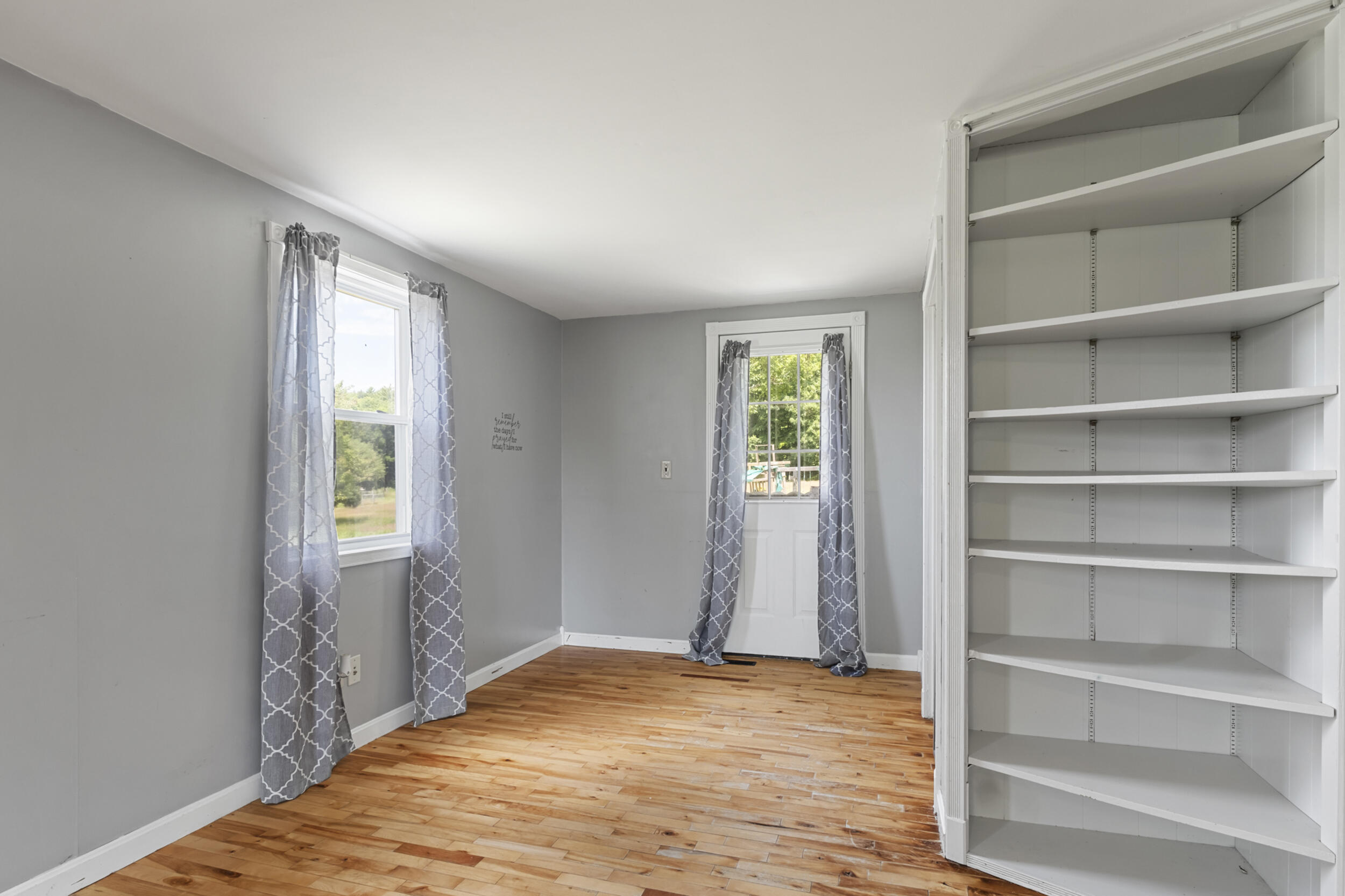 256 Belgrade Road Mount Vernon, ME 04352 - Photo 24 of 47 256_belgrade_rd-interior-11