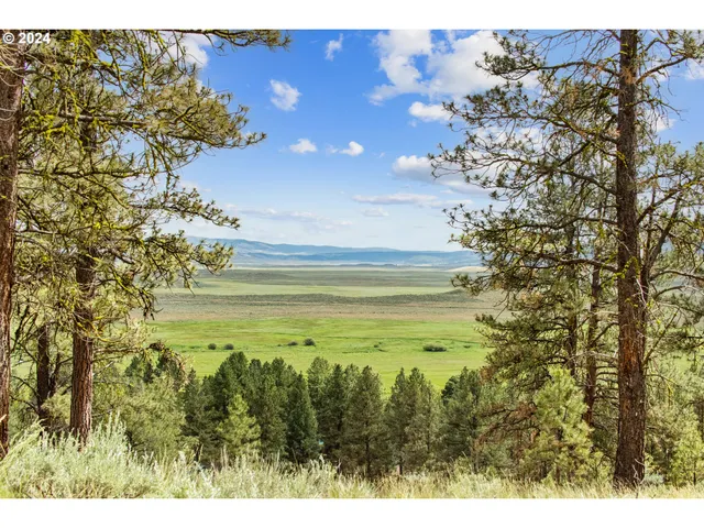 a view of an ocean view