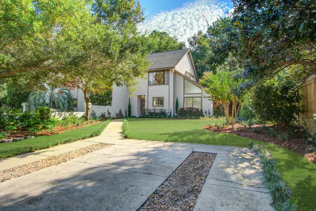 $679,000 | 330 Sandpiper Drive, Mount Pleasant, SC 29464