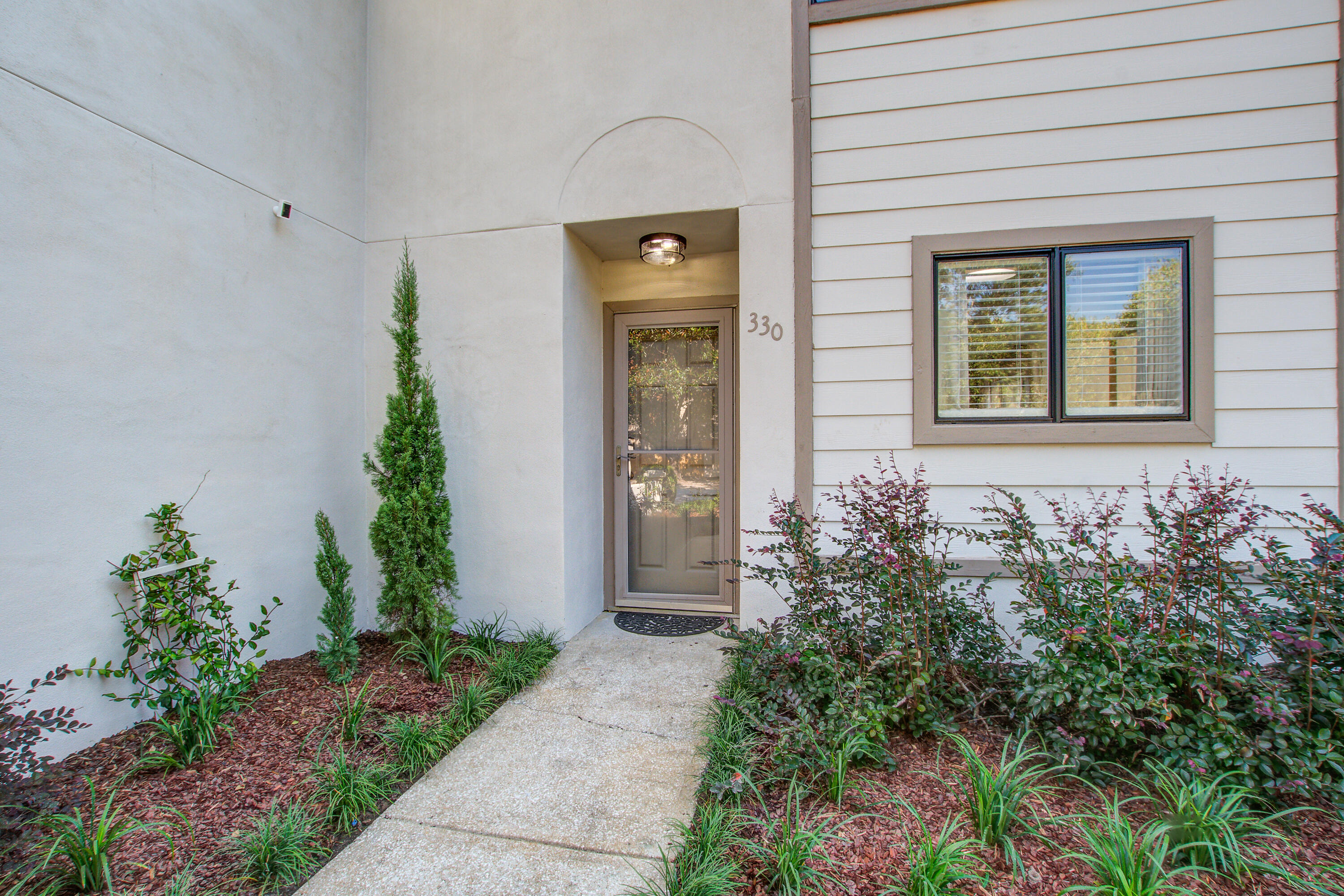 330 Sandpiper Drive Mount Pleasant, SC 29464 - Photo 3 of 27 3) 63516-68d8ab23476e0