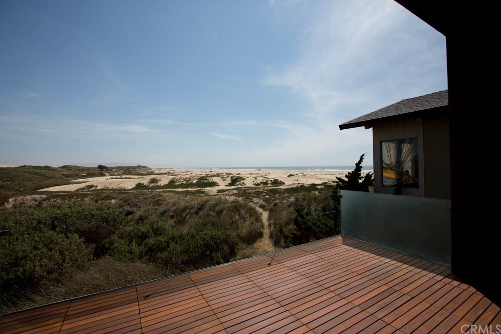 1839 Strand Way Oceano, CA 93445 - Photo 21 of 47 a view of a balcony with an outdoor space