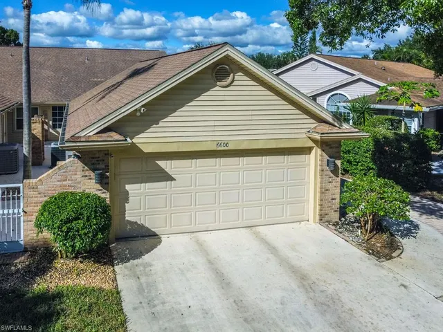 $619,900 | 6600 Ilex Circle, Naples, FL 34109