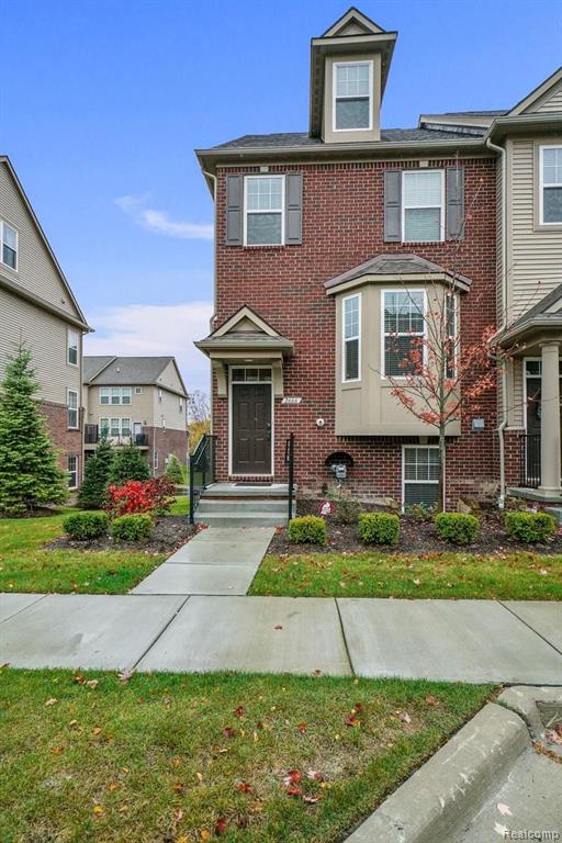 2666 Helmsdale Circle Rochester Hills, MI 48307 - Photo 1 of 22