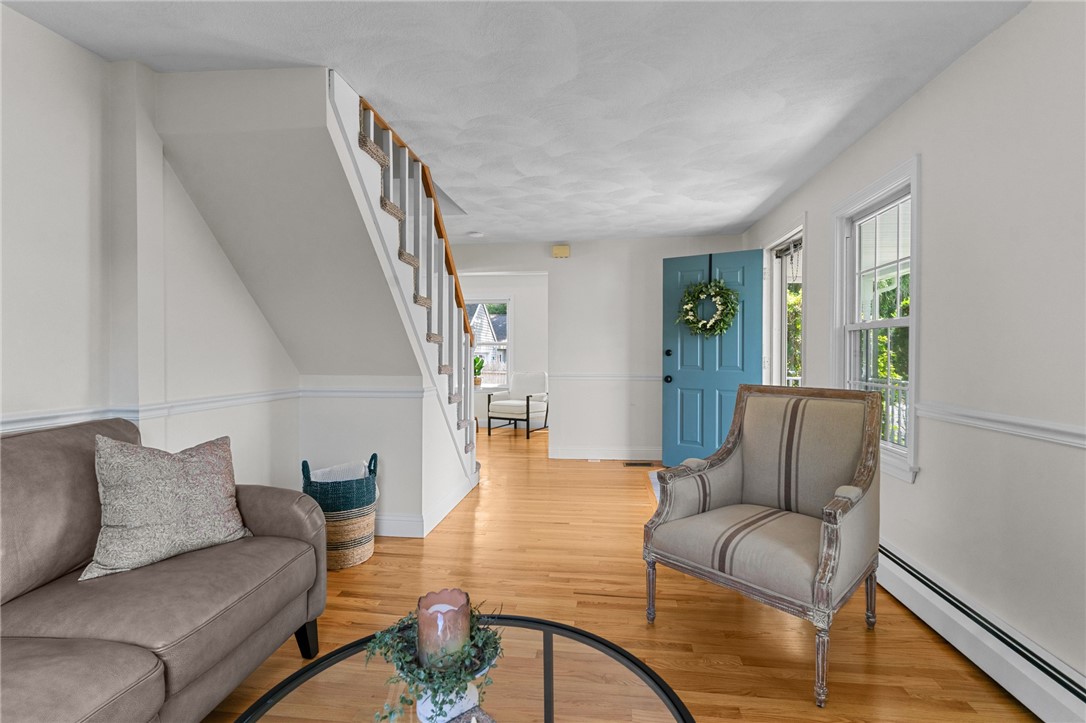 188 Reynolds Avenue Warwick, RI 02889 - Photo 11 of 47