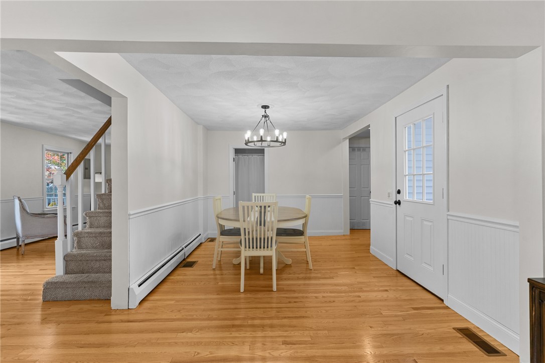 188 Reynolds Avenue Warwick, RI 02889 - Photo 14 of 47