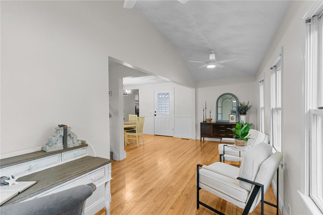 188 Reynolds Avenue Warwick, RI 02889 - Photo 16 of 47