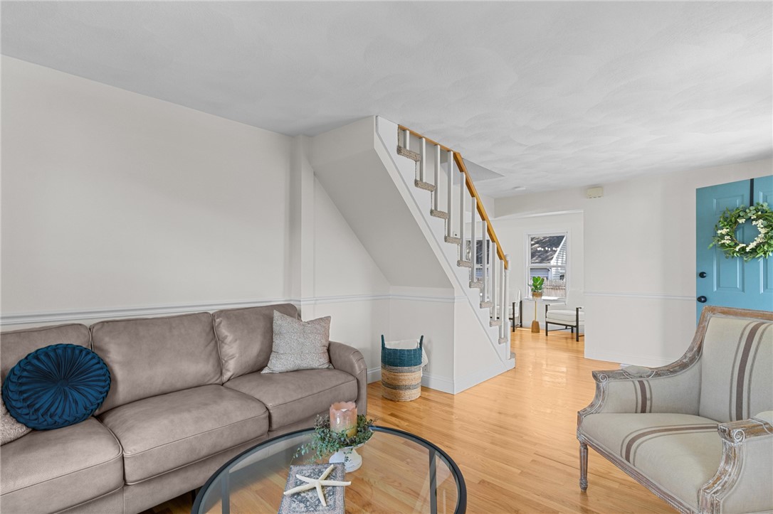 188 Reynolds Avenue Warwick, RI 02889 - Photo 20 of 47