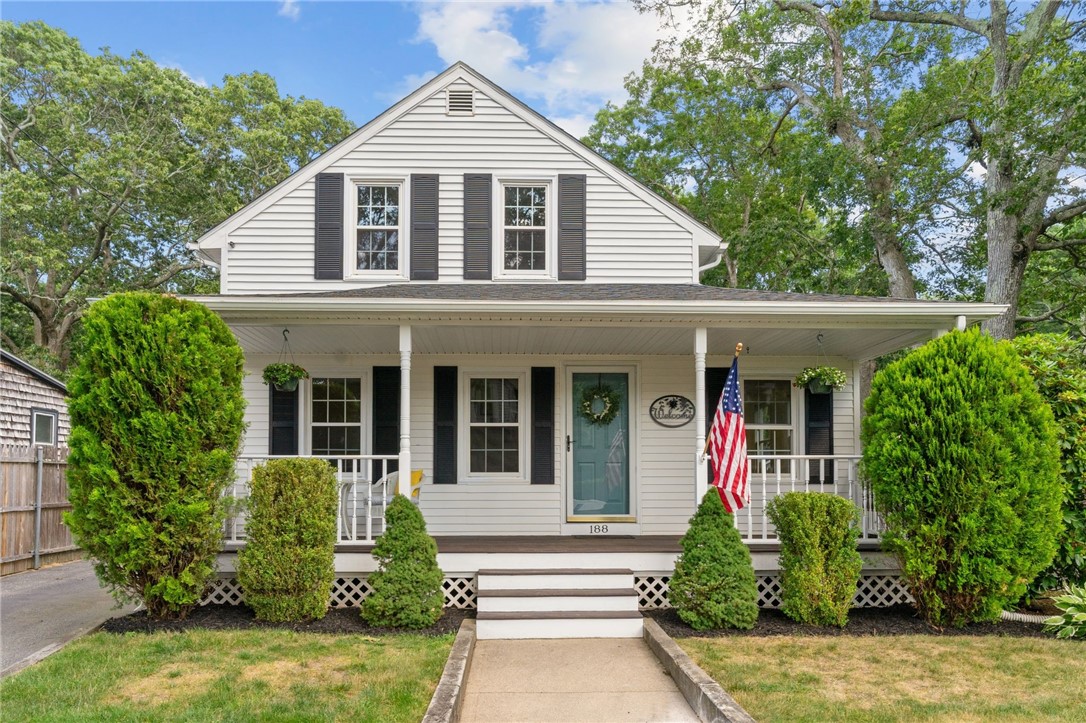 188 Reynolds Avenue Warwick, RI 02889 - Photo 2 of 47