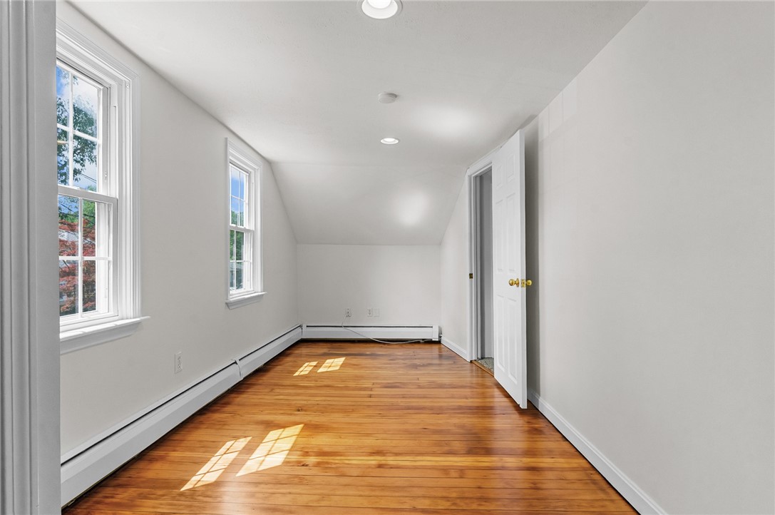 188 Reynolds Avenue Warwick, RI 02889 - Photo 33 of 47