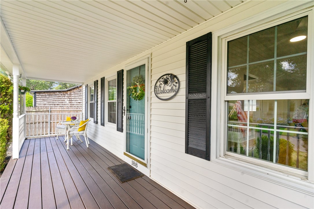 188 Reynolds Avenue Warwick, RI 02889 - Photo 6 of 47