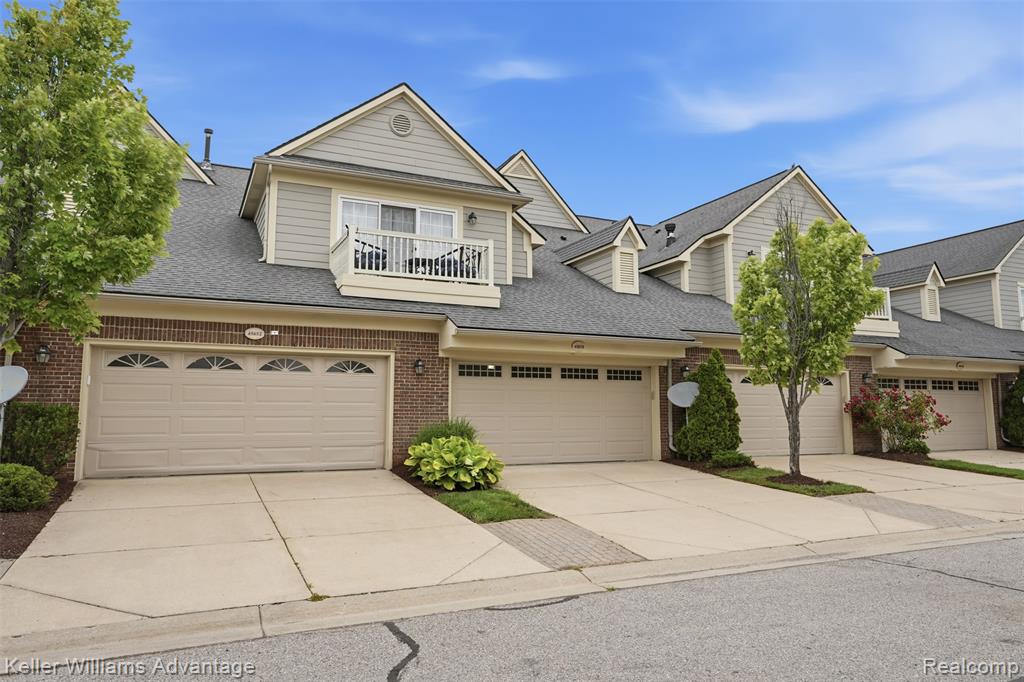 45658 South Stonewood Road Canton, MI 48187 - Photo 26 of 41