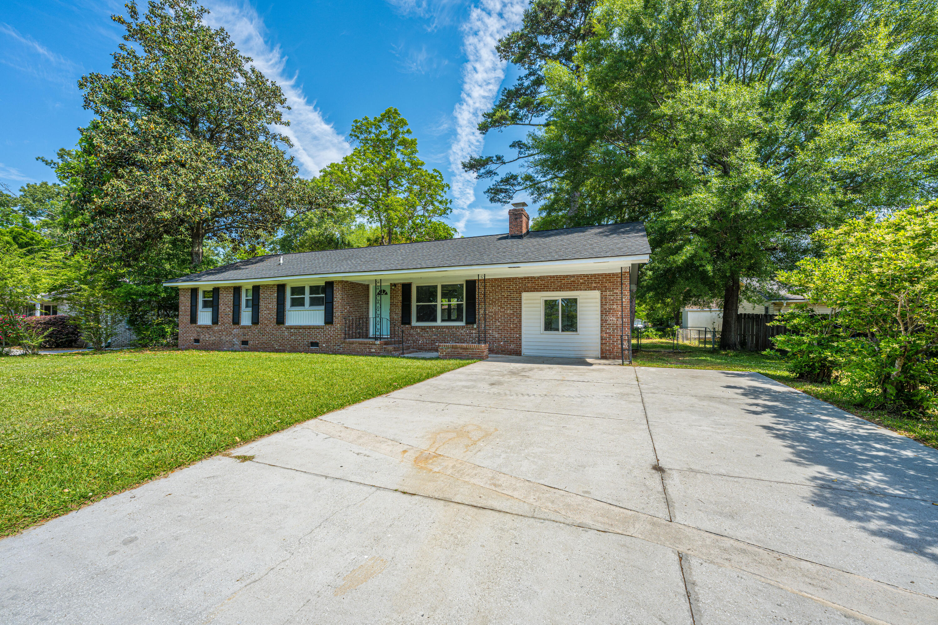 113 Monroe Drive Ladson, SC 29456 - Photo 2 of 29 113Monroe002