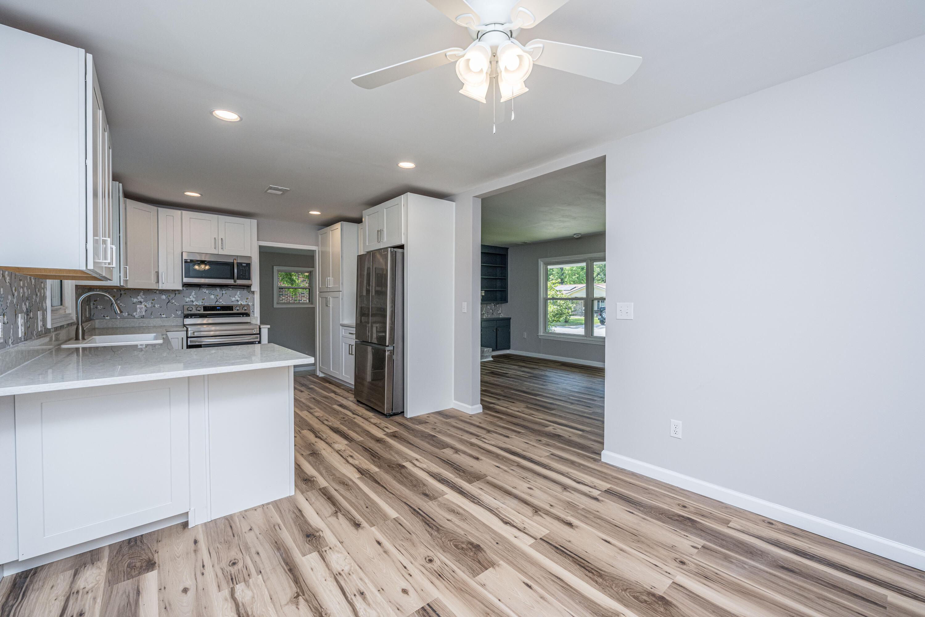 113 Monroe Drive Ladson, SC 29456 - Photo 7 of 29 113Monroe014