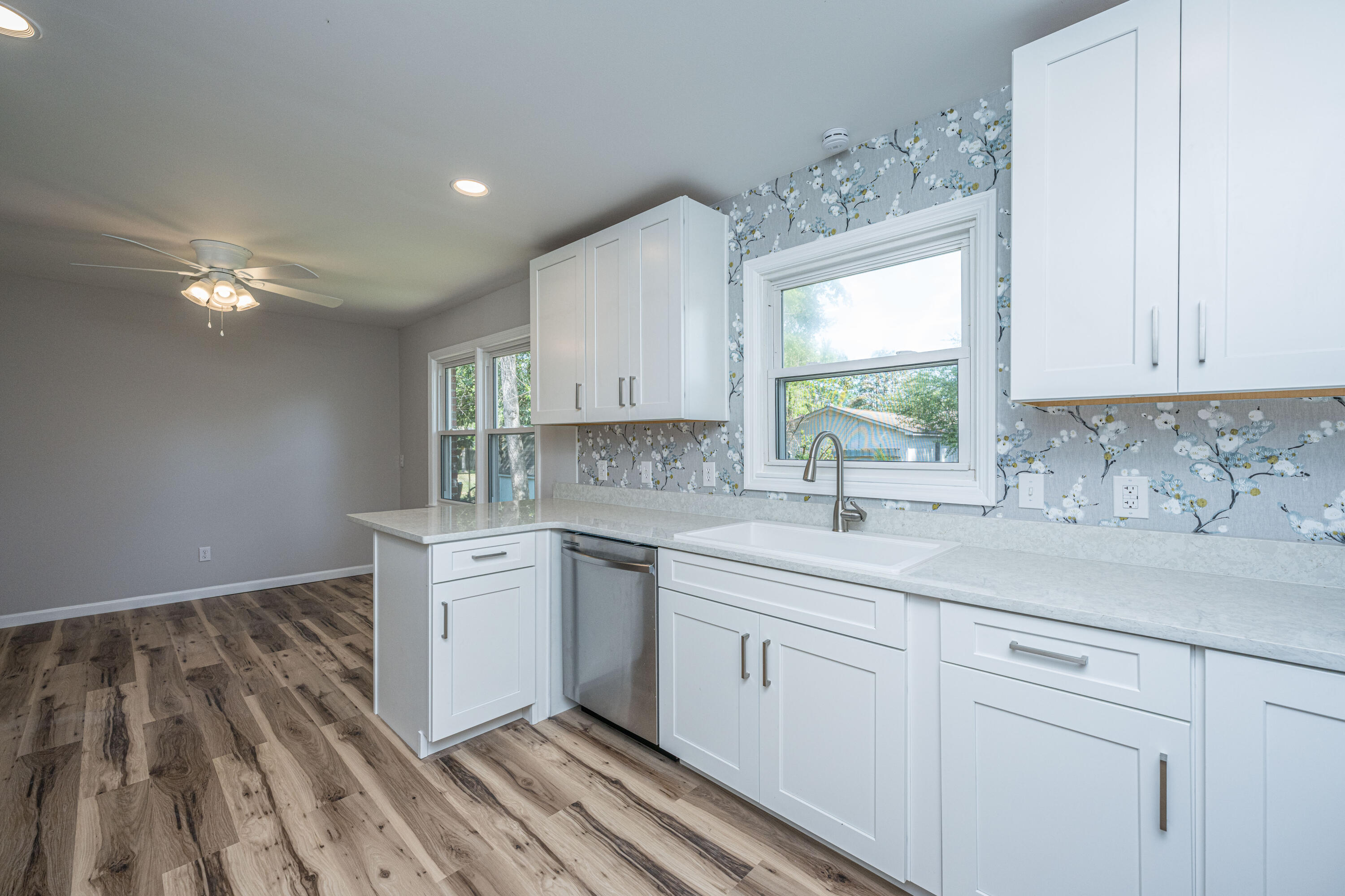 113 Monroe Drive Ladson, SC 29456 - Photo 9 of 29 113Monroe016