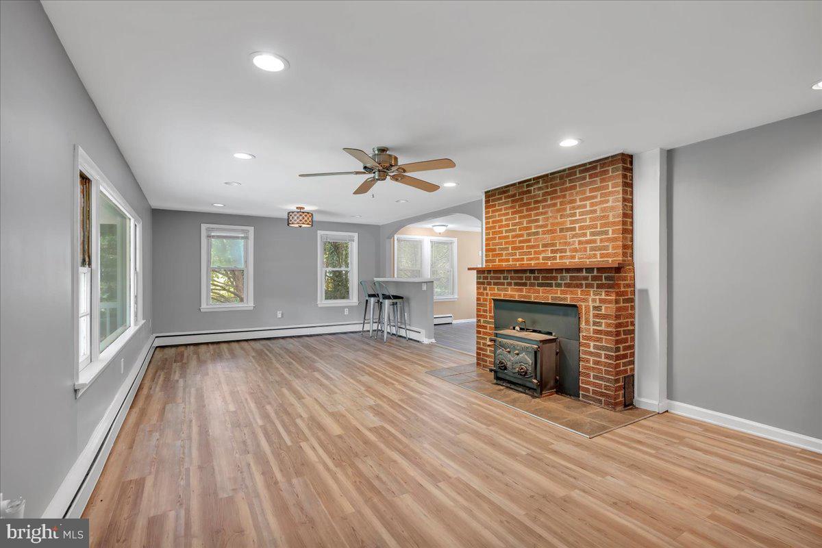 546 Hurffville - Cross Keys Road Sewell, NJ 08080 - Photo 8 of 31 Gallery Image 8