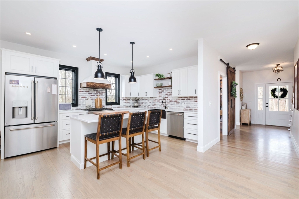 7 Ciana Road Rehoboth, MA 02769 - Photo 9 of 42 Gallery Image 9