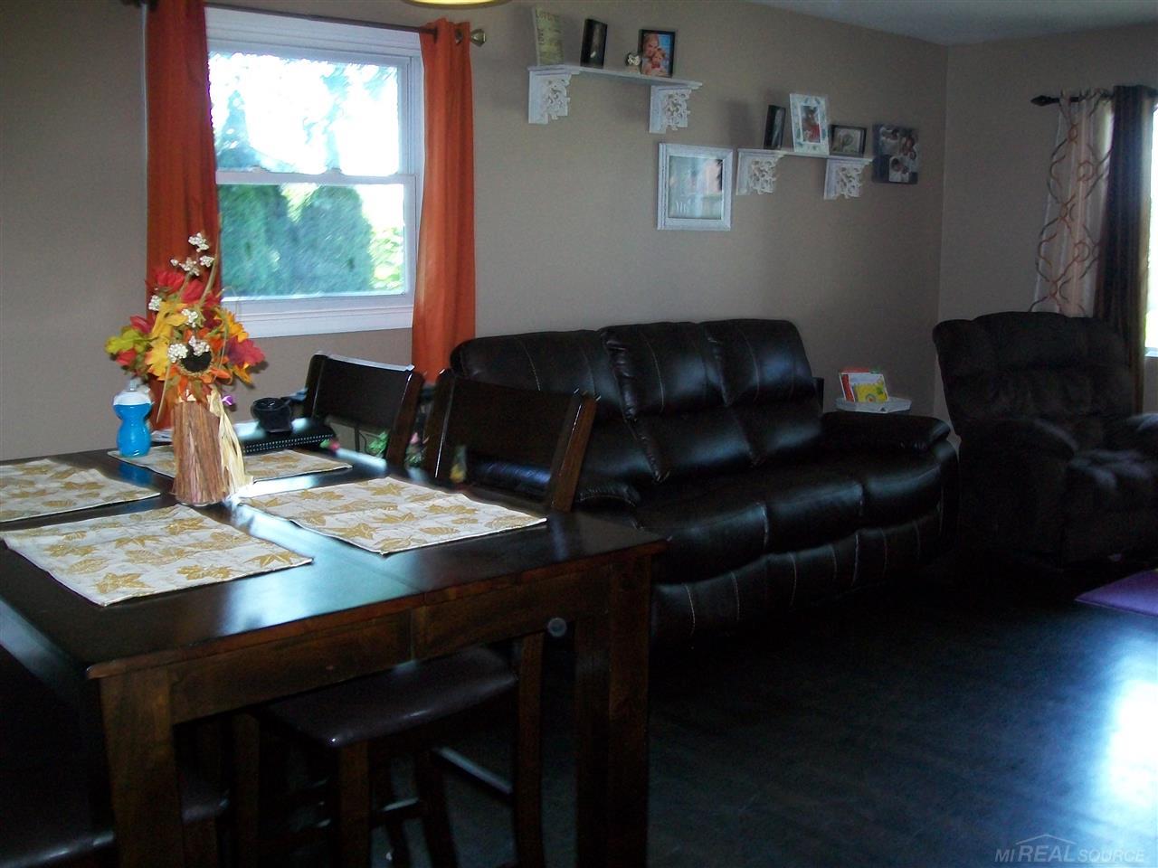 4525 Auburn Road Utica, MI 48317 - Photo 5 of 16 31393222-4.JPG