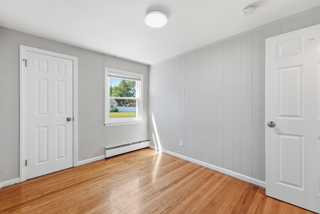 109 Bretton Road Springfield, MA 01119 - Photo 15 of 42