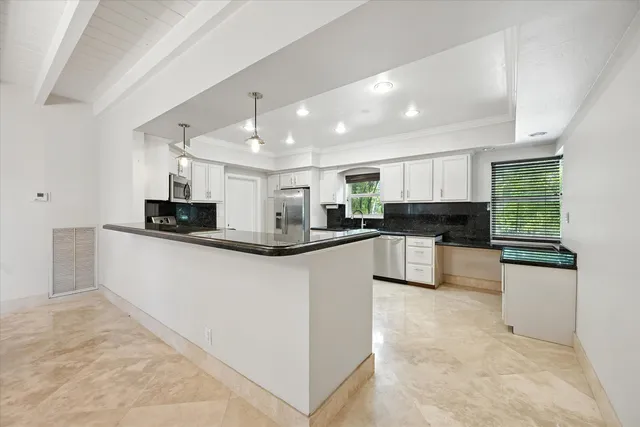 $779,000 | 632 North Lakeside Drive, Lake Worth Beach, FL 33460