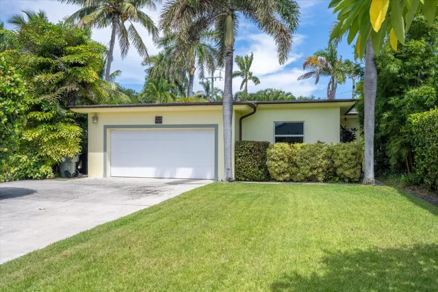 $779,000 | 632 North Lakeside Drive, Lake Worth Beach, FL 33460