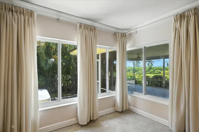 $779,000 | 632 North Lakeside Drive, Lake Worth Beach, FL 33460