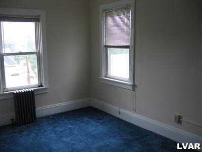 903 Spring Street Bethlehem, PA 18018 - Photo 7 of 10