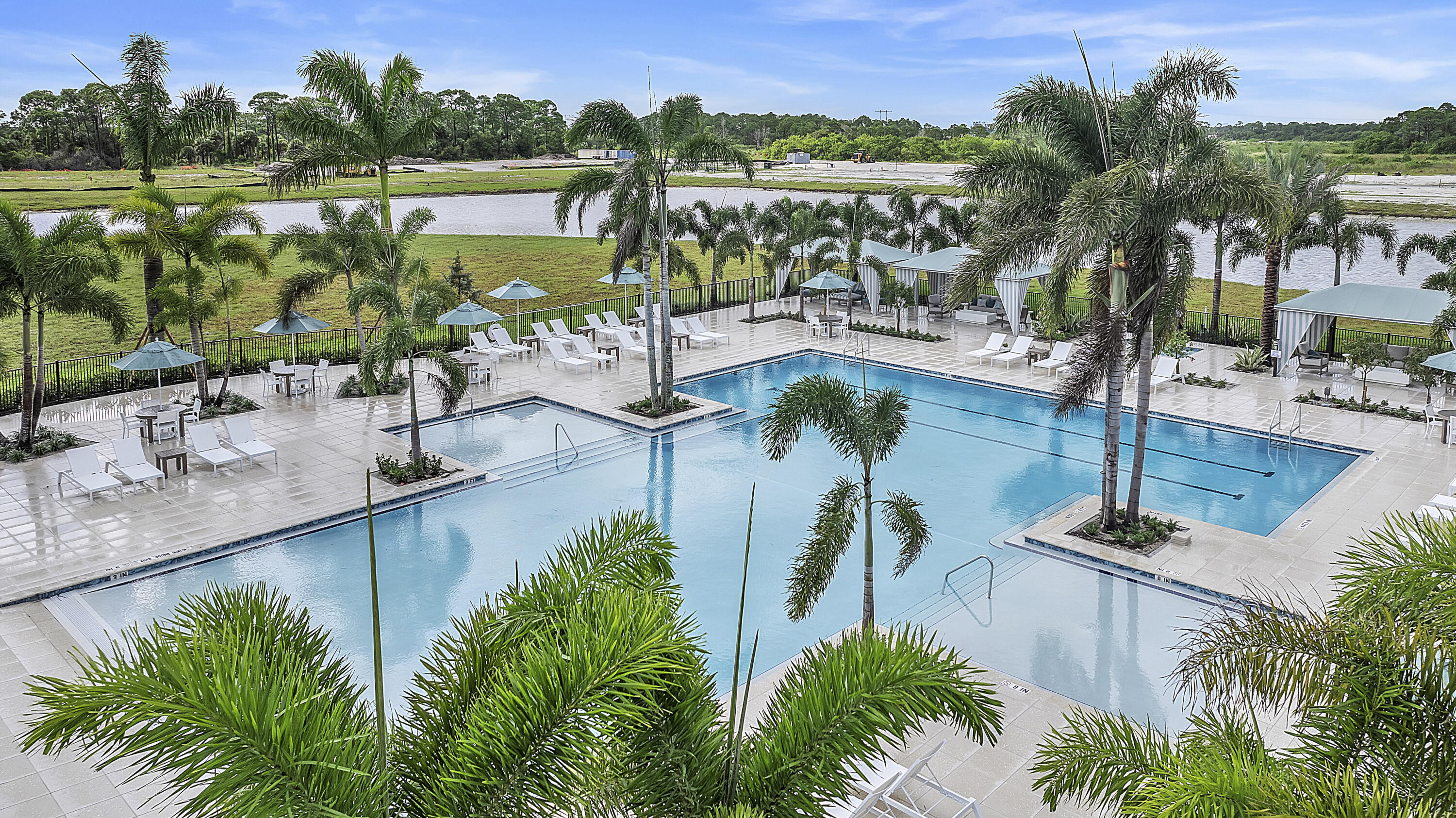 10091 Dreamweaver Road, Unit 52 Port St. Lucie, FL 34987 - Photo 31 of 39 Resort-style Pool