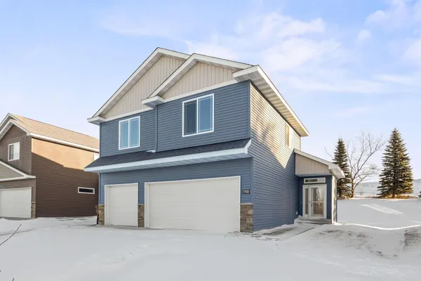 $345,000 | 1910 Buffalo Run Road, Buffalo, MN 55313