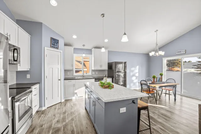 $345,000 | 1910 Buffalo Run Road, Buffalo, MN 55313