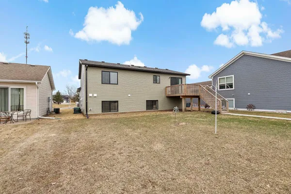 $315,000 | 1024 Talon Avenue, Wabasha, MN 55981