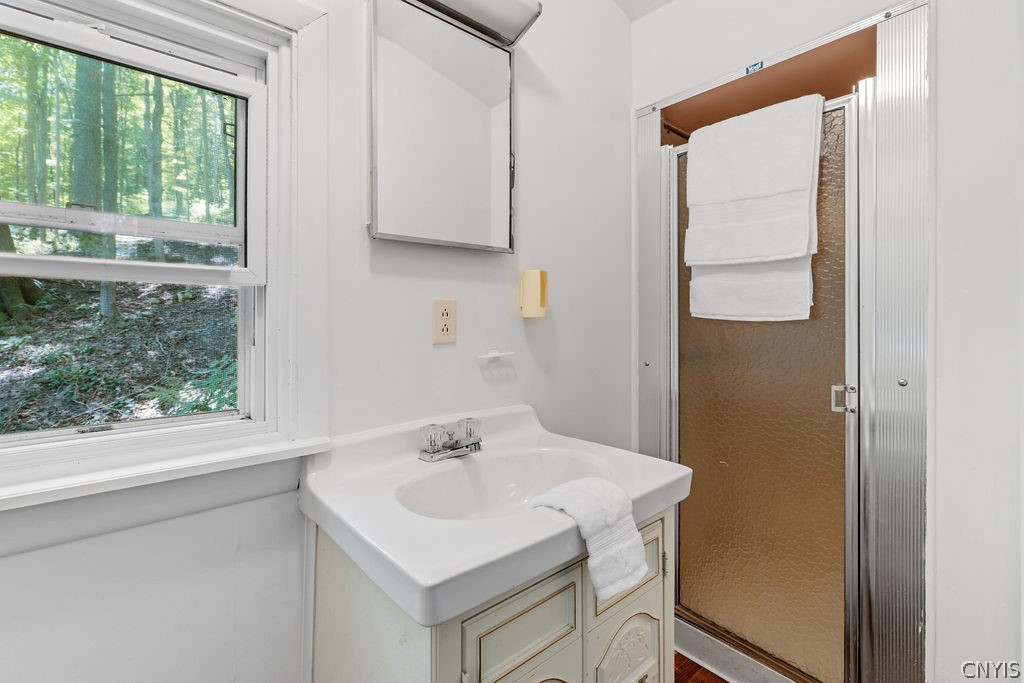 126 Ridings Drive Homer, NY 13077 - Photo 24 of 43 Bldg 3 - bedroom and full bathroom