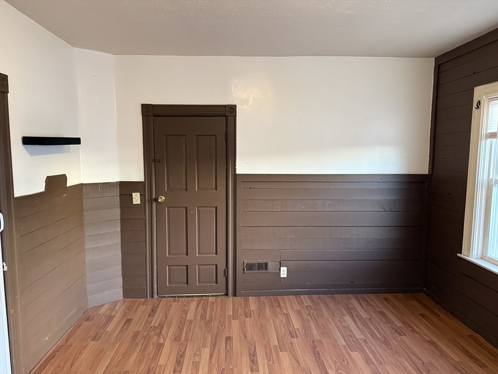 9 Whitcomb Street, Unit 2L Webster, MA 01570 - Photo 3 of 8