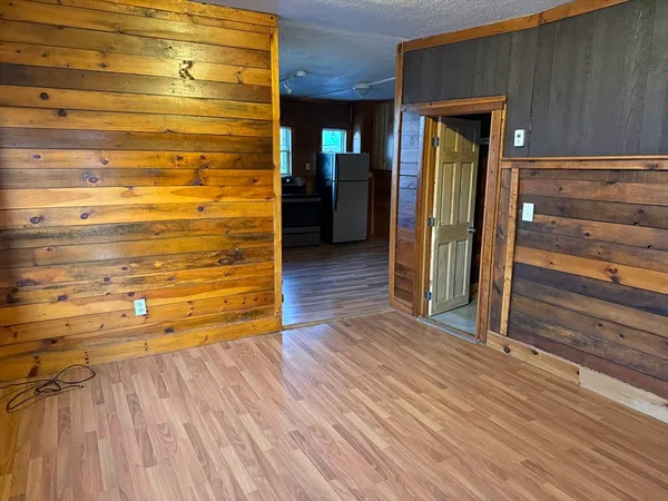 $1,400 | 9 Whitcomb Street, Unit 2L, Webster, MA 01570