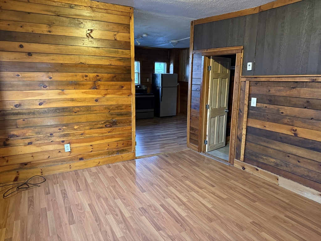 9 Whitcomb Street, Unit 2L Webster, MA 01570 - Photo 4 of 8