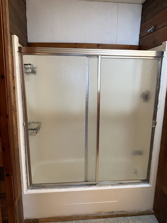 9 Whitcomb Street, Unit 2L Webster, MA 01570 - Photo 5 of 8