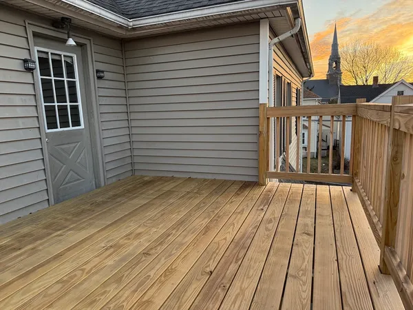 $1,400 | 9 Whitcomb Street, Unit 2L, Webster, MA 01570