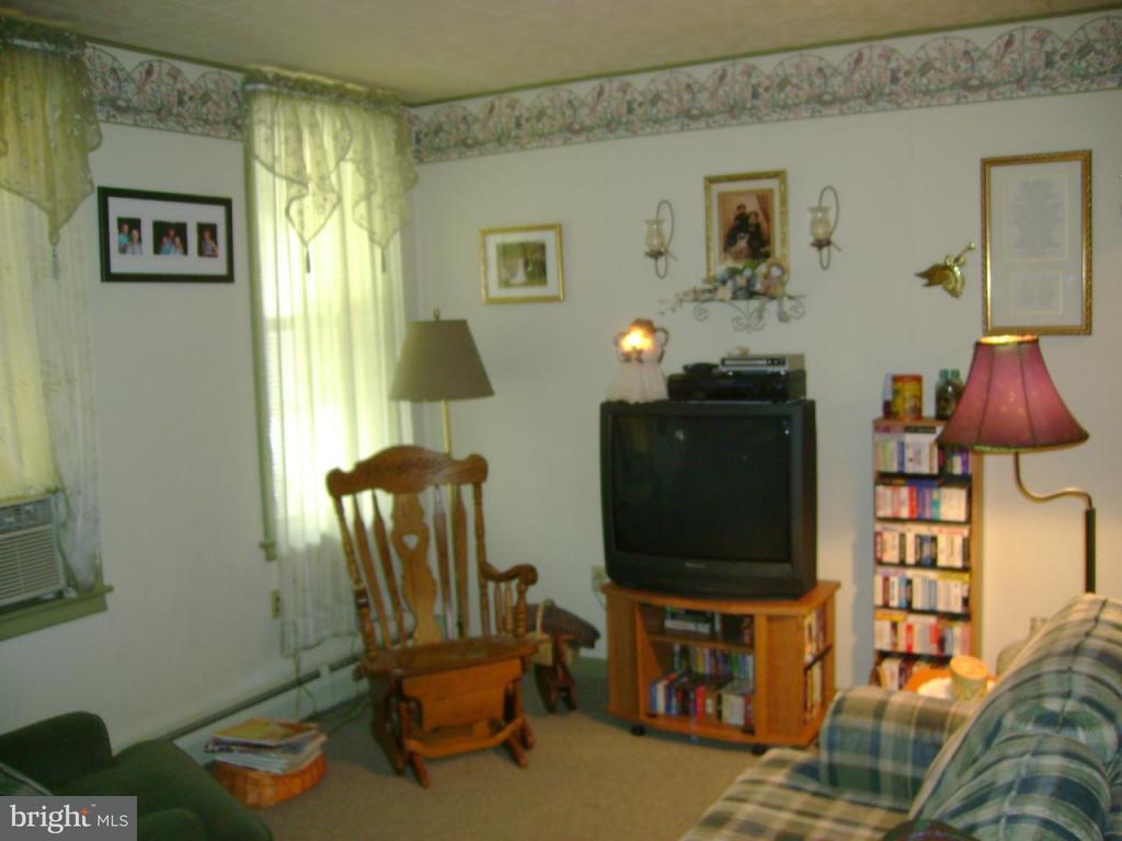 234 Rexmont Road Lebanon, PA 17042 - Photo 3 of 6 Gallery Image 3