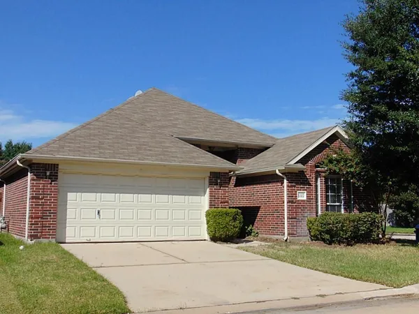 $1,975 | 11102 Creekline Meadow Court, Cypress, TX 77429