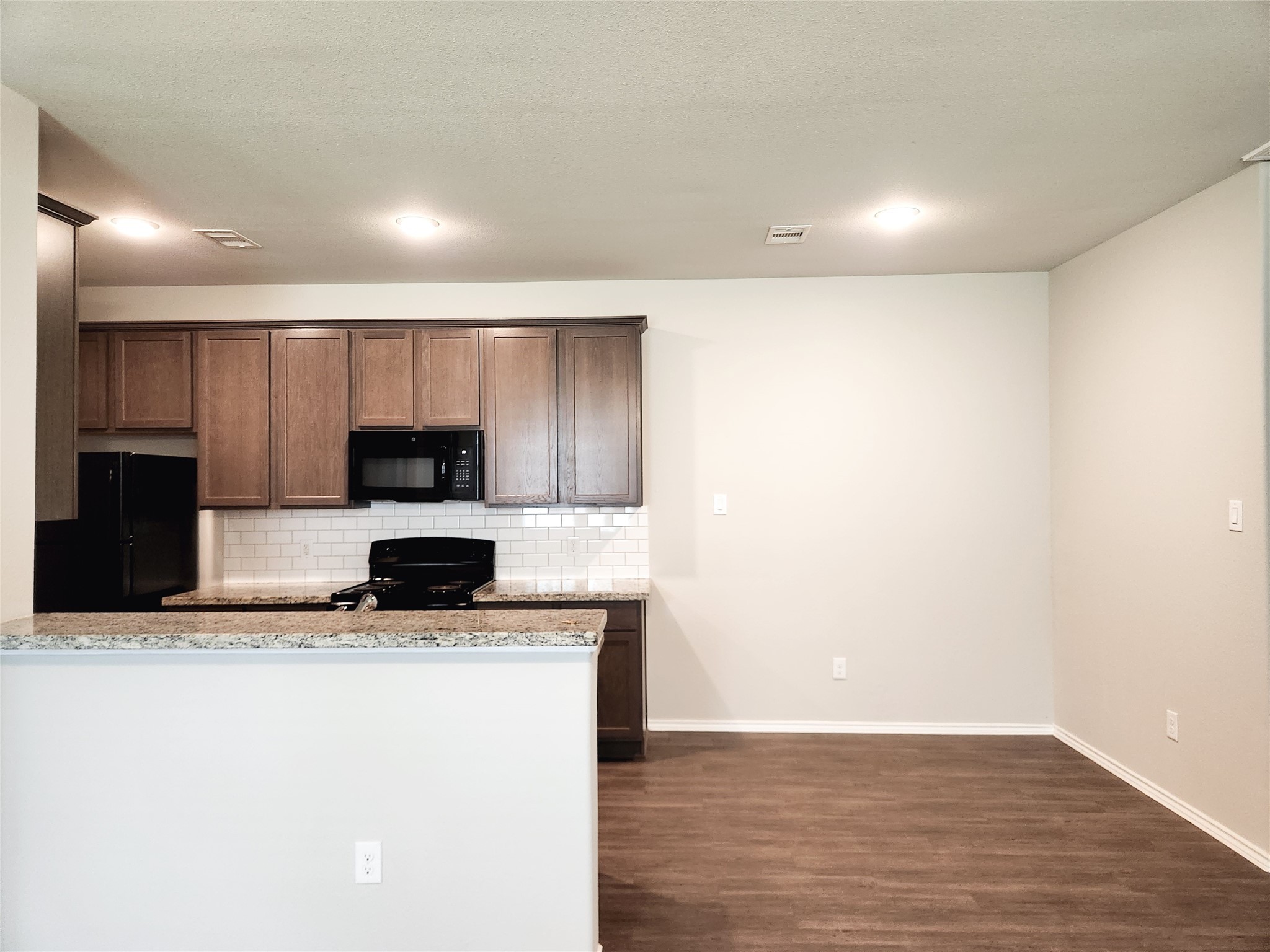 26471 Joy Village Drive, Unit B Splendora, TX 77372 - Photo 5 of 19