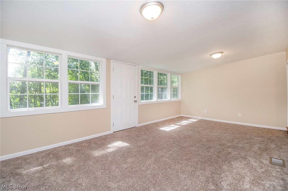 1448 Ridge Road Northeast New Philadelphia, OH 44663 - Photo 10 of 19 Gallery Image 10