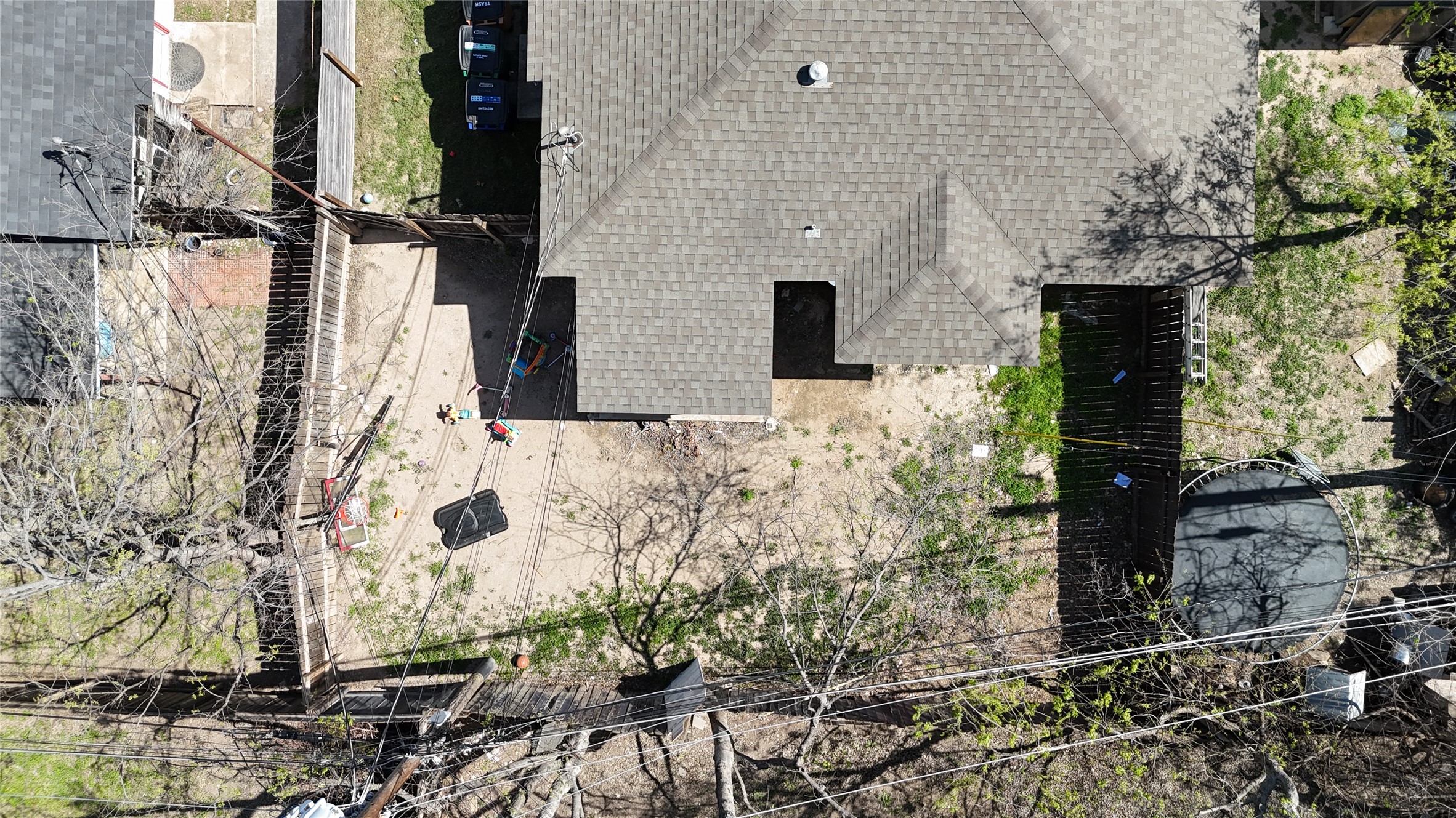 7702 Northcrest Boulevard Austin, TX 78752 - Photo 11 of 18 Aerial view of property and surrounding area