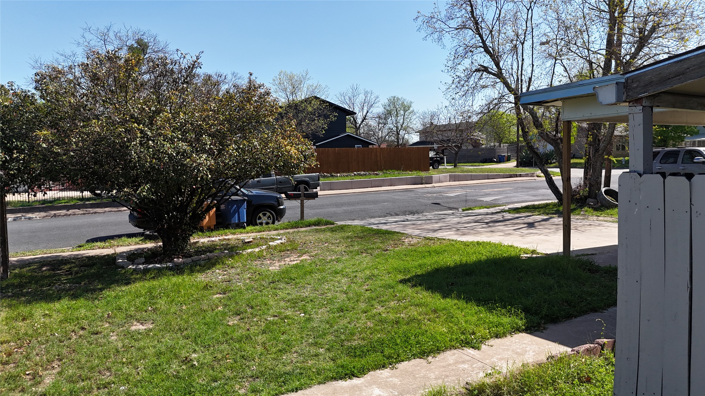 7702 Northcrest Boulevard Austin, TX 78752 - Photo 6 of 18 View of yard