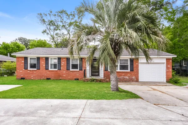$2,200 | 2373 Otranto Road, North Charleston, SC 29406