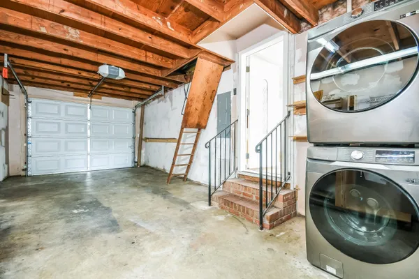 $2,200 | 2373 Otranto Road, North Charleston, SC 29406