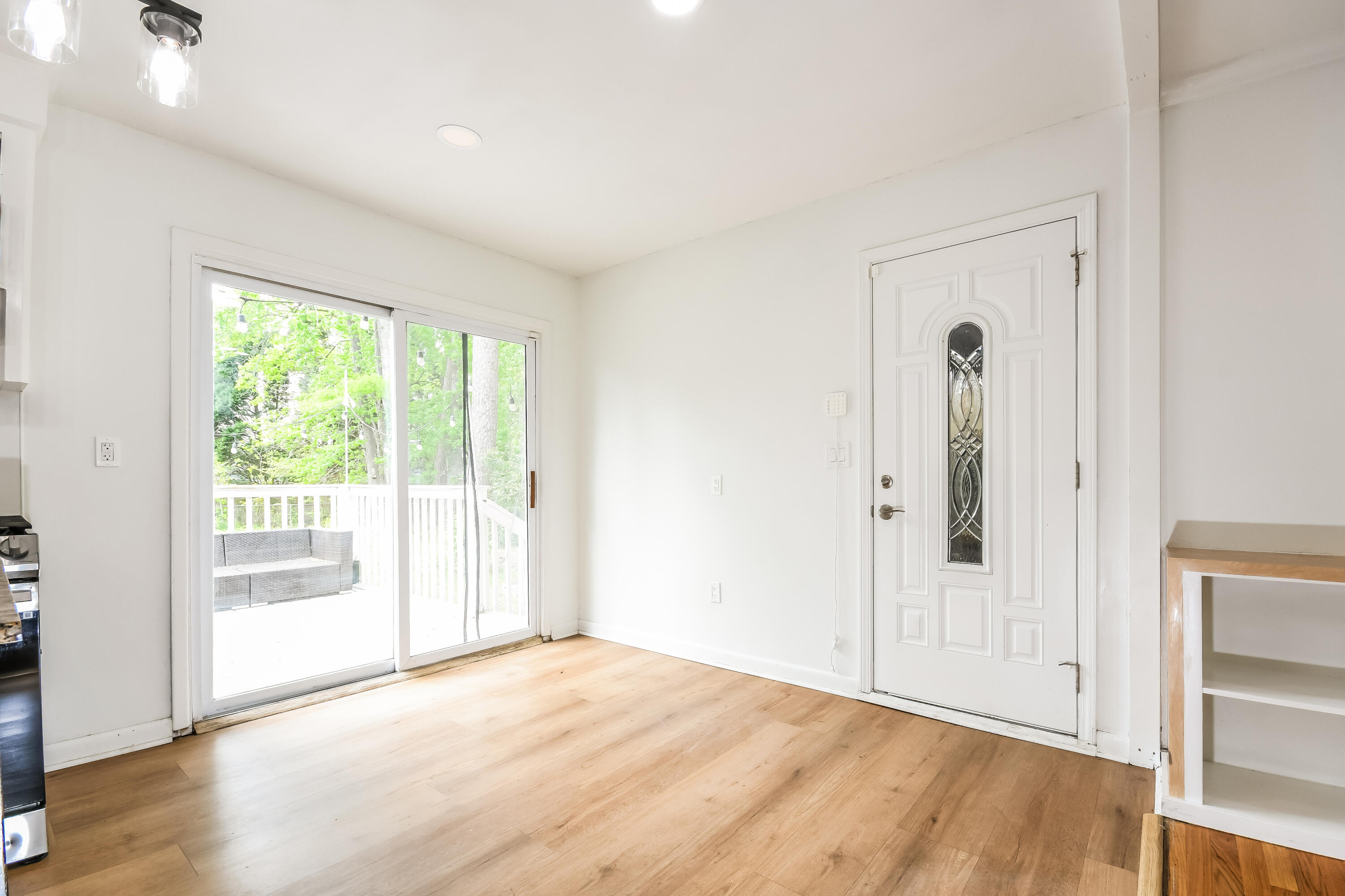 2373 Otranto Road North Charleston, SC 29406 - Photo 4 of 16 5-photo-Dining-Room-fe32aa05-b0a2-460b-8